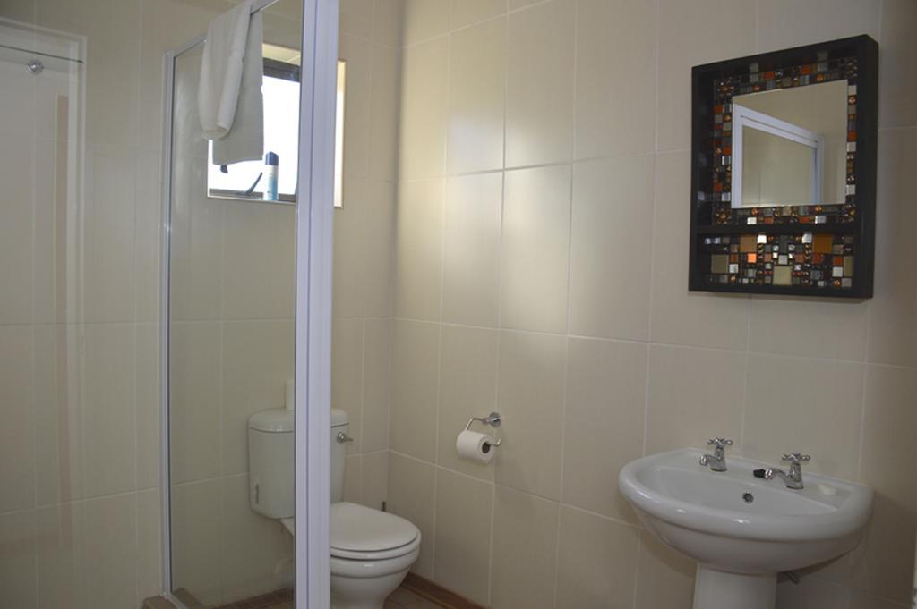 Two Bells Guest House Bloemfontein Quarto foto