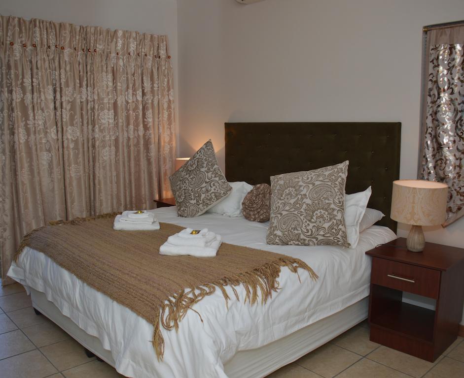 Two Bells Guest House Bloemfontein Quarto foto